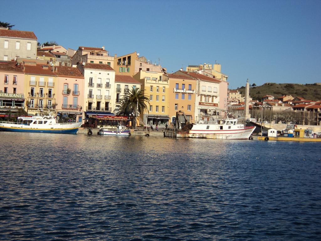 Appartement La Mediterranee Vue Sur Mer Plein Soleil 3 Climatisations Reversibles Port Vendres Phòng bức ảnh